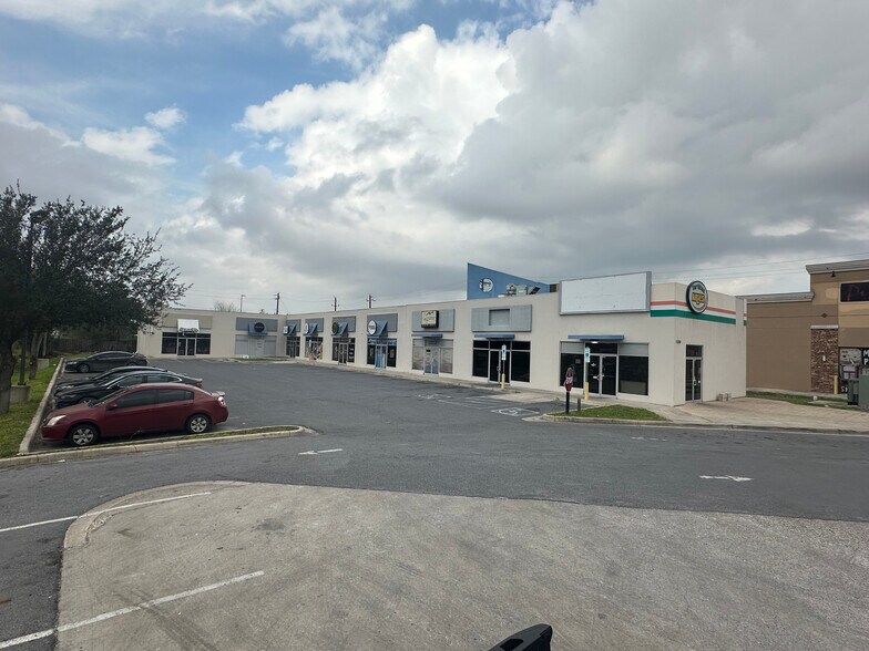 Primary Photo Of 1328 S Jackson Rd, McAllen Storefront For Lease