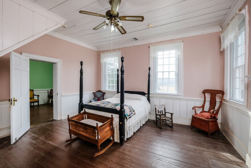 More Photos Of 163 Old Buncombe Rd, Union Specialty For Sale