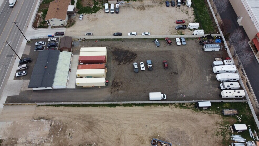 More Photos Of 330 N Linder Rd, Meridian Flex For Sale