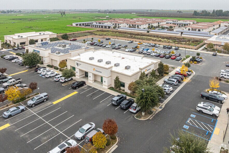 More Photos Of 1969 Hillman St, Tulare Office For Lease