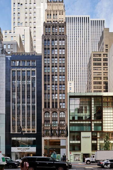 More Photos Of 5 E 57th St, New York Office For Lease