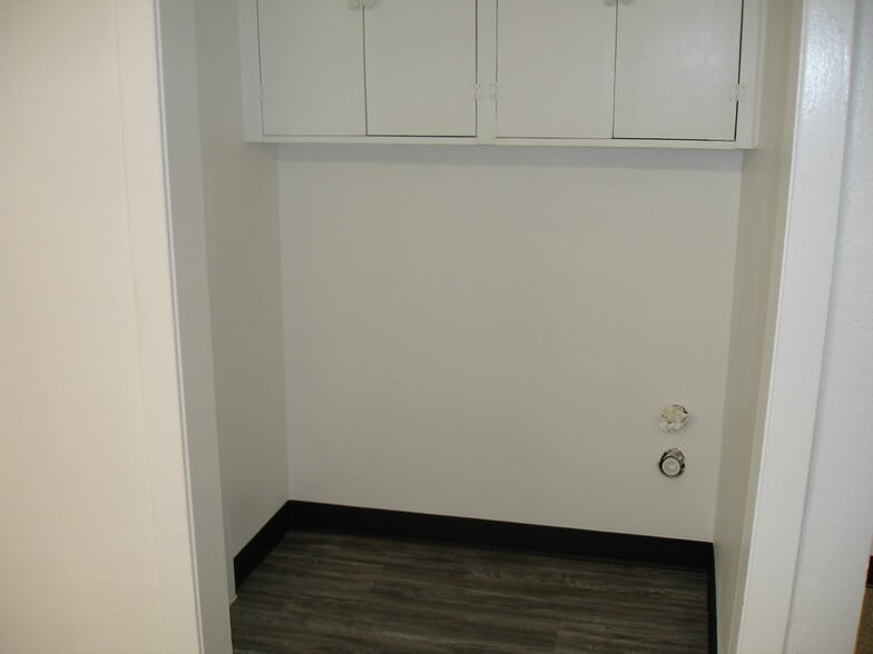 More Photos Of 1022 Pasadena Blvd, Pasadena Medical For Lease
