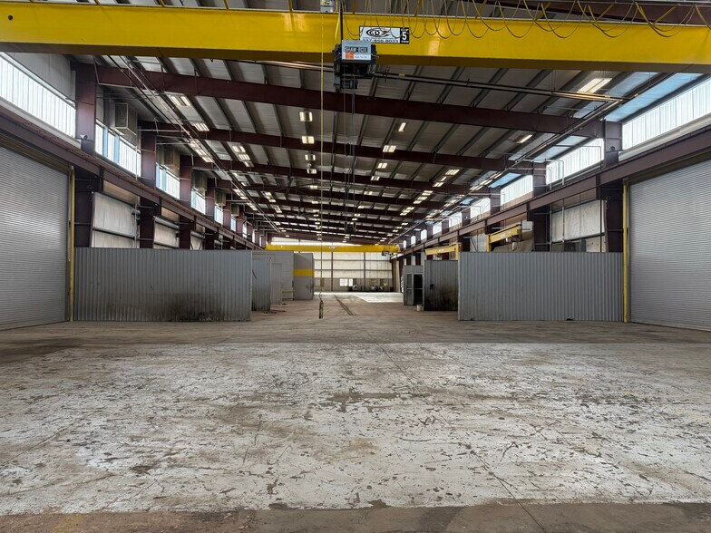 More Photos Of 7160 Antoine, Shreveport Manufacturing For Sale