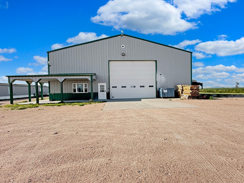 More Photos Of 39300 County Road 71, Crook Flex For Sale