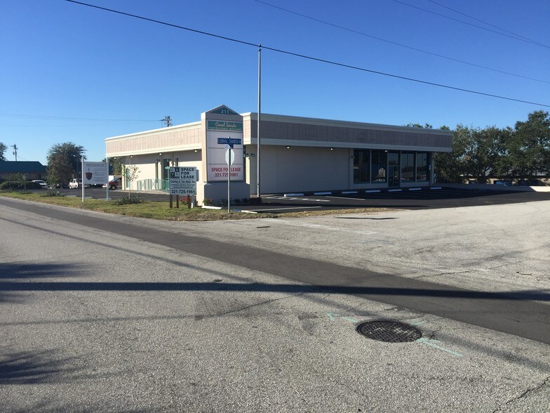 Primary Photo Of 211 Coral Sands Dr, Rockledge Medical For Lease
