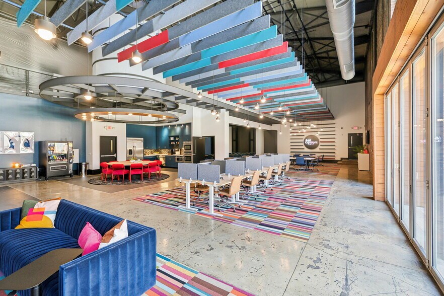 More Photos Of 2600 8th Ave S, Nashville Coworking Space