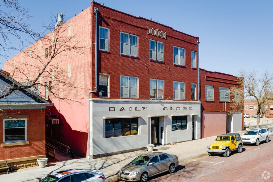 Primary Photo Of 705-709 N 2nd Ave, Dodge City Loft Creative Space For Lease