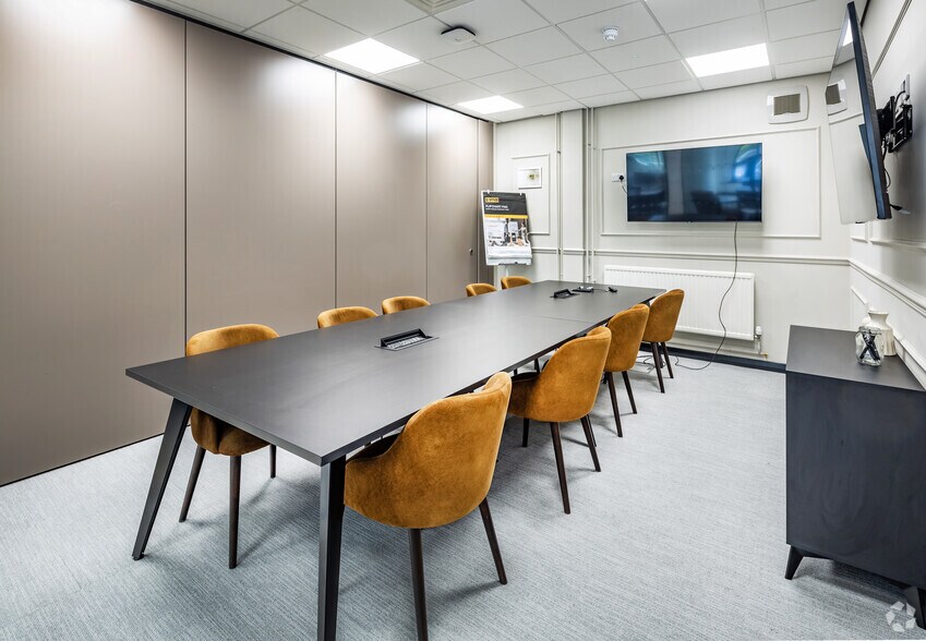 More Photos Of 33-34 Winckley Sq, Preston Coworking Space