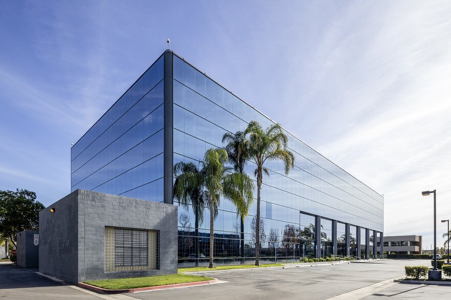 More Photos Of 1515 E Orangewood Ave, Anaheim Office For Sale
