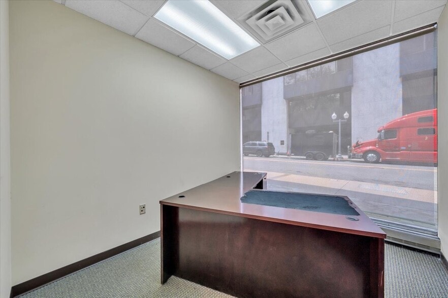 More Photos Of 210 S Jefferson St, Roanoke Loft Creative Space For Sale