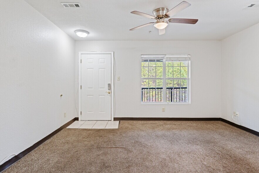 More Photos Of 849 Glades Rd, Gatlinburg Specialty For Sale
