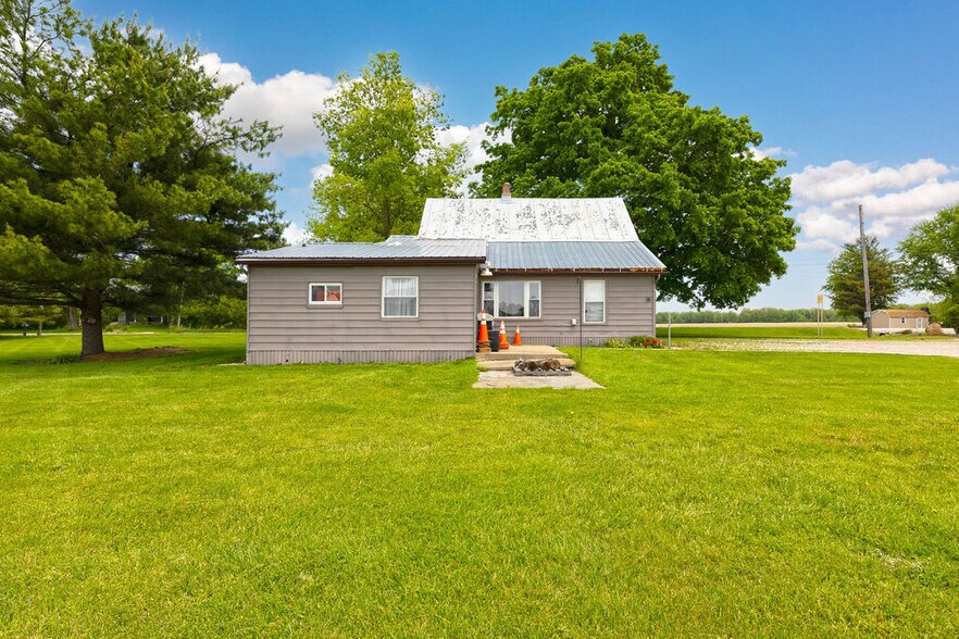 More Photos Of 9317 S Johnstown-Alexandria Rd, Johnstown Horse Stables For Sale