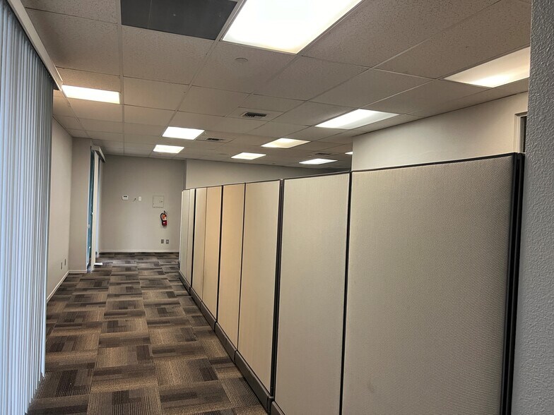 More Photos Of 43725 Monterey Ave, Palm Desert Medical For Lease