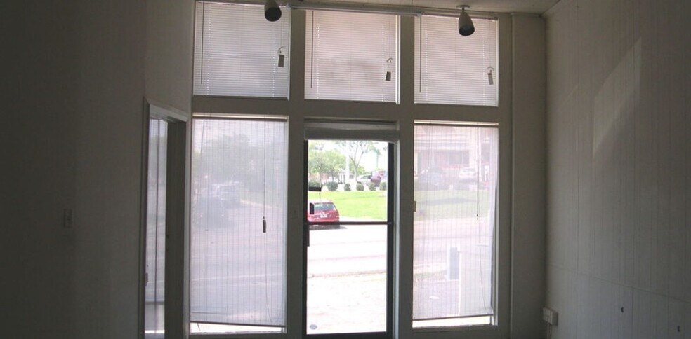 More Photos Of , Tallahassee General Retail For Sale