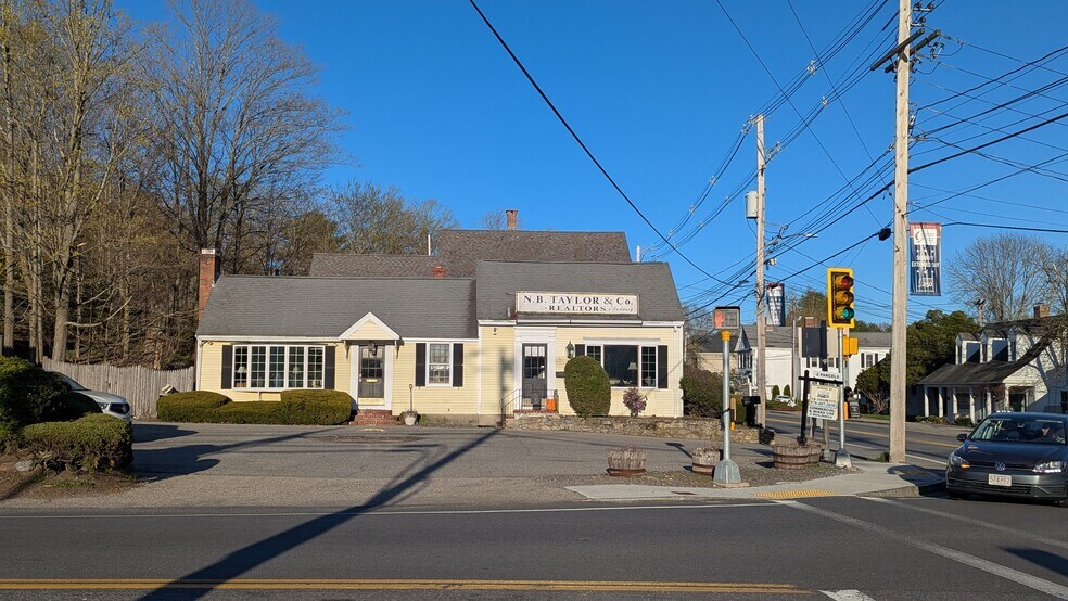 More Photos Of 356 Boston Post Rd, Sudbury Office For Sale