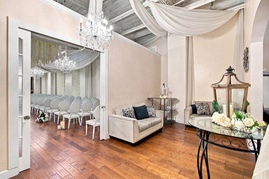 More Photos Of 7065 Westpointe Blvd, Orlando Medical For Sale