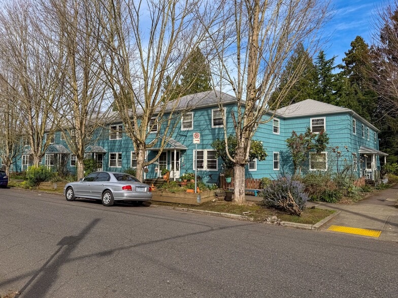 More Photos Of 1204-1238 NE 22nd Ave, Portland Apartments For Sale
