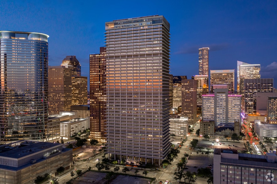 Primary Photo Of 800 Bell St, Houston Office For Sale