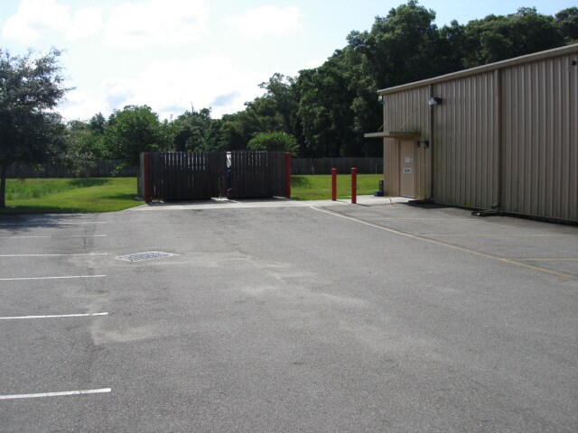 More Photos Of 103 N Center St, Pierson Freestanding For Sale