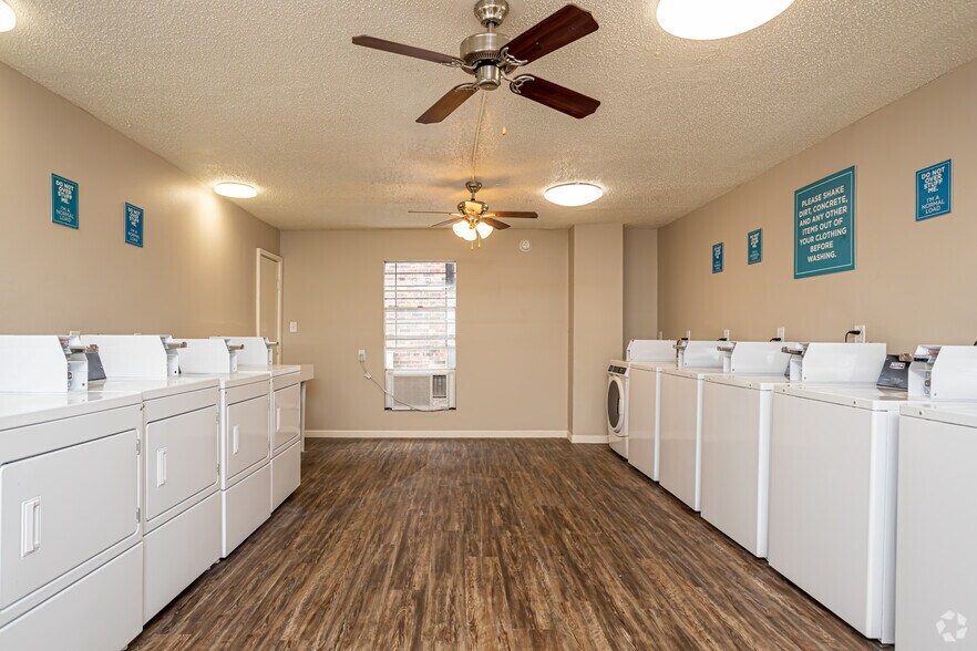 More Photos Of 11620 Airline Hwy, Baton Rouge Apartments For Sale