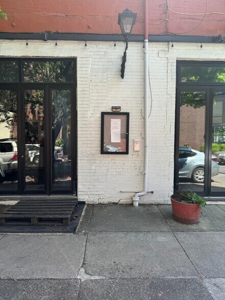 More Photos Of 521 Catharine St, Philadelphia Restaurant For Lease