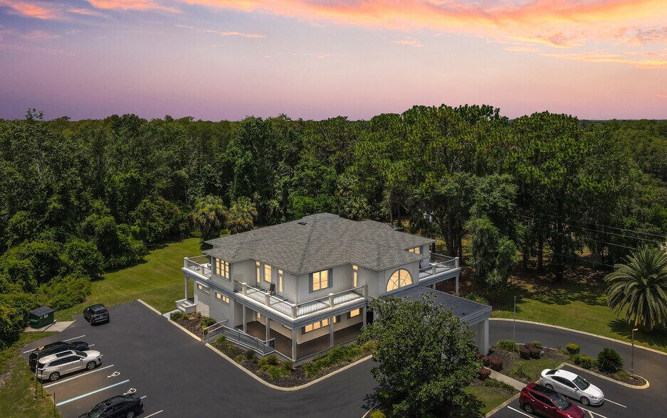 Primary Photo Of 268 S Suncoast Blvd, Crystal River Office For Sale