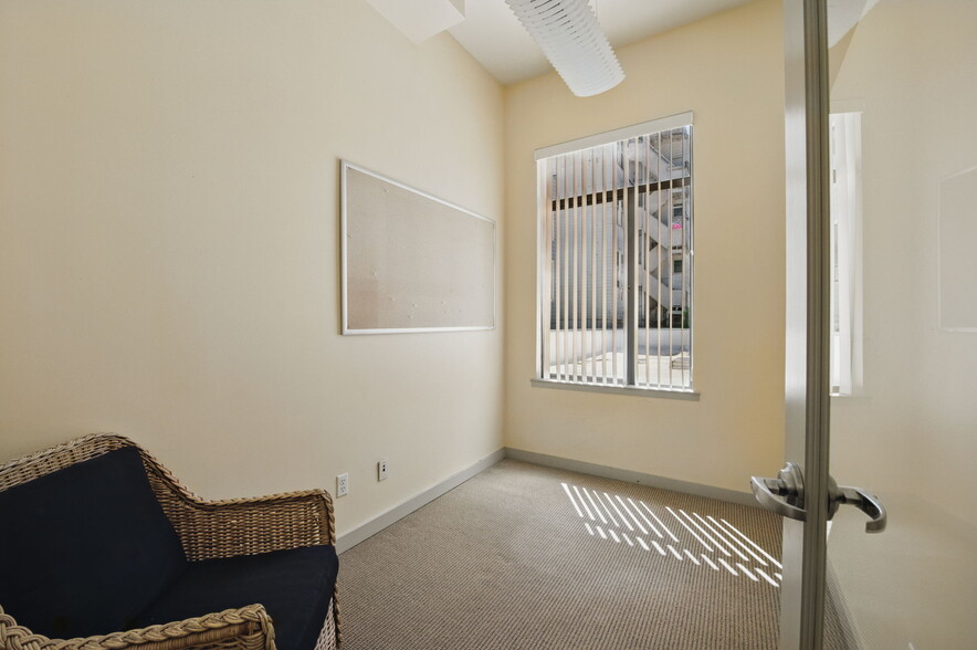 More Photos Of 1717-1719 Powell St, San Francisco Office For Lease