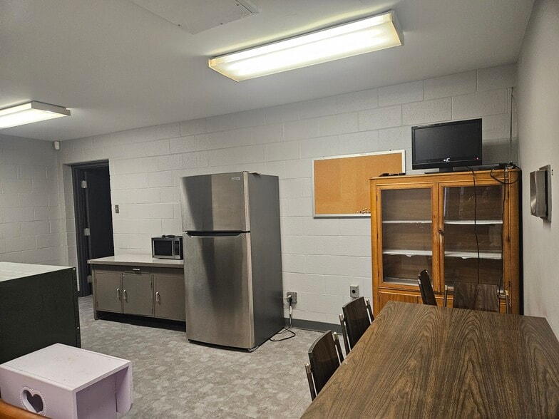More Photos Of 3265 Main St, Weirton Bank For Sale