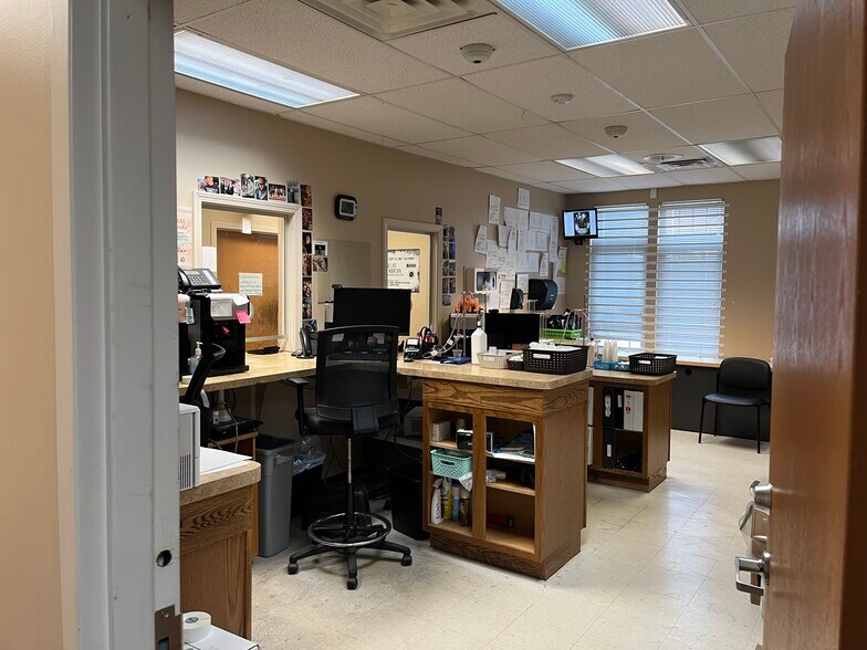 More Photos Of 87 Conservatory Dr, Barberton Medical For Sale