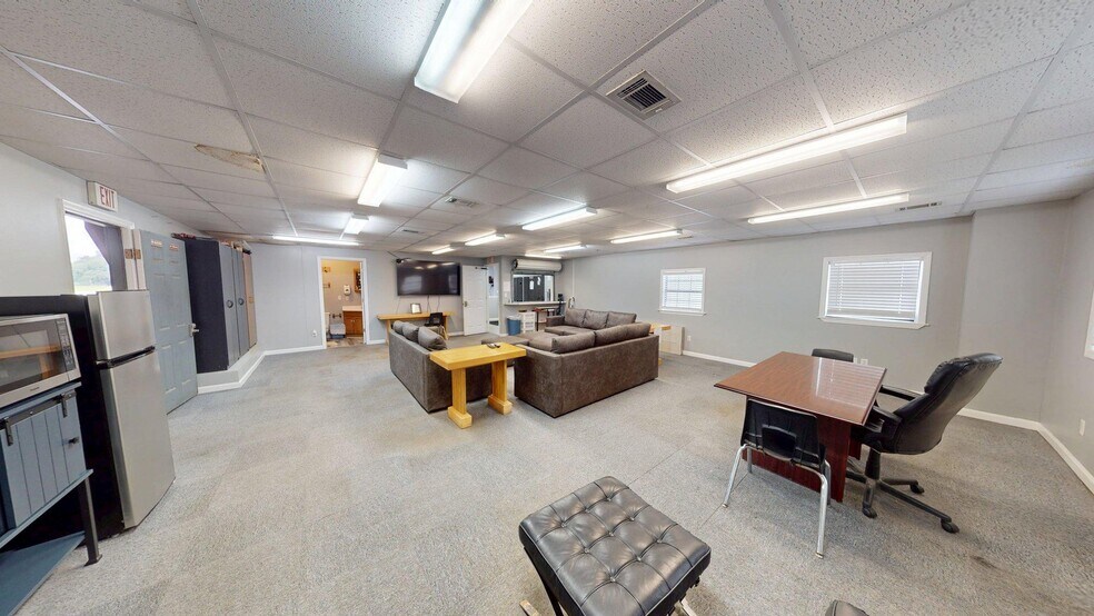 More Photos Of 565 Thomas St, Camilla Industrial For Sale