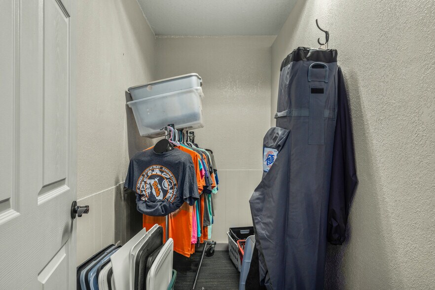 More Photos Of 6940 US Highway 27 N, Sebring Restaurant For Sale