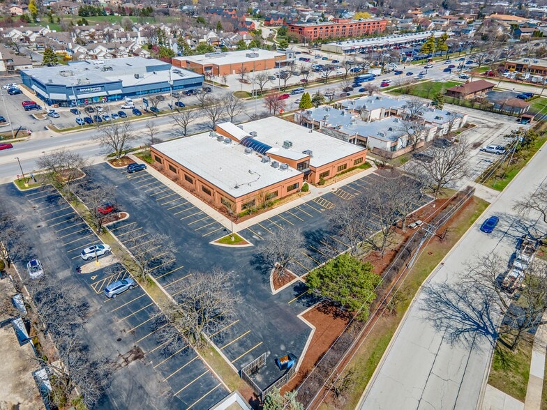 More Photos Of 505 E Golf Rd, Arlington Heights Office For Sale