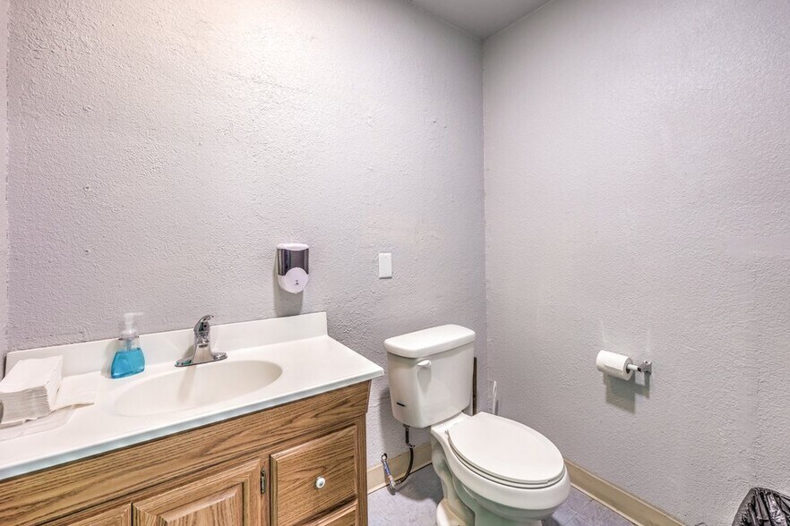 More Photos Of 3710 S Sandhill Rd, Las Vegas Daycare Center For Sale