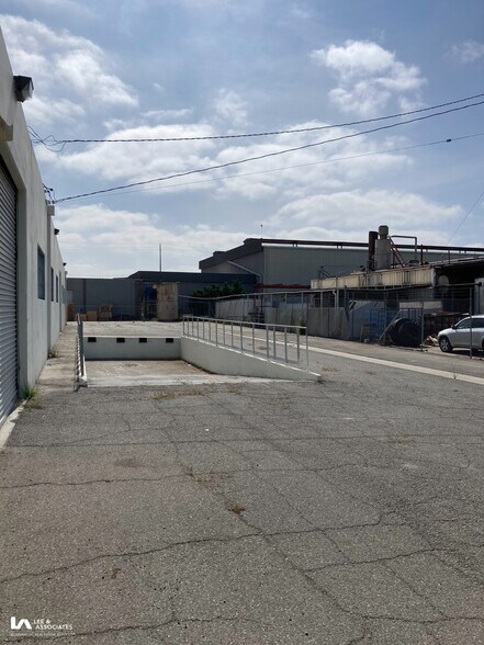 More Photos Of 16400 Garfield Ave, Paramount Warehouse For Lease