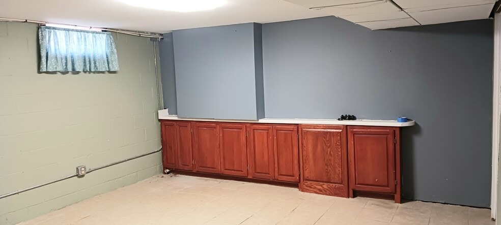 More Photos Of 713 College St, Portland Religious Facility For Lease