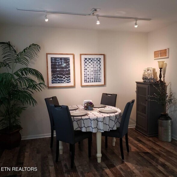 More Photos Of 40 Jamestown Ct, Crossville Multifamily For Sale