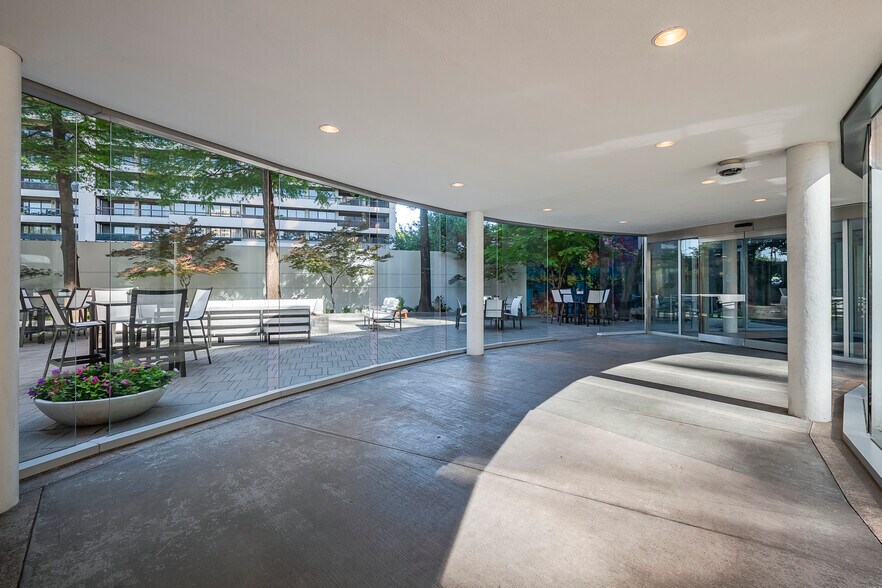 More Photos Of 3811 Turtle Creek Blvd, Dallas Office For Lease