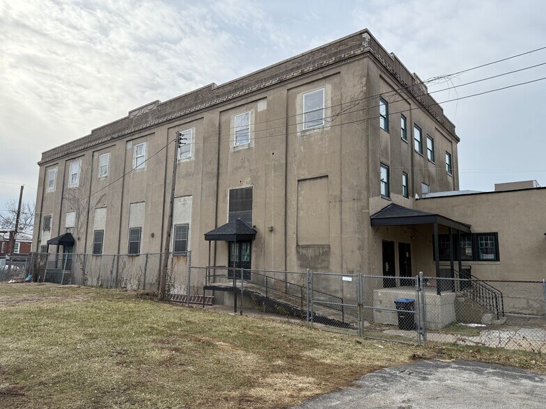 More Photos Of 624 W Main St, Norristown Warehouse For Sale