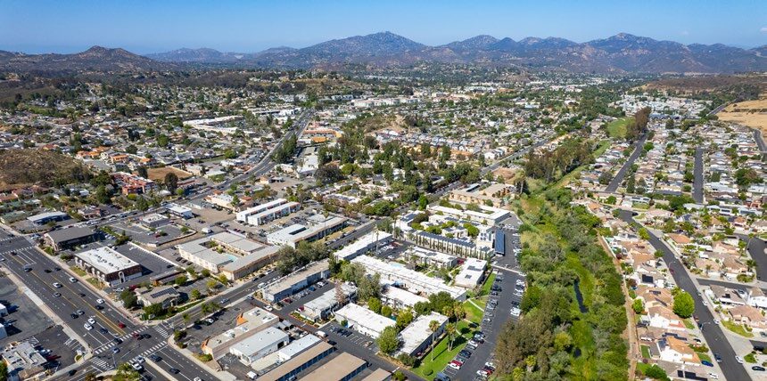 More Photos Of 12425 Oak Knoll Rd, Poway Apartments For Sale
