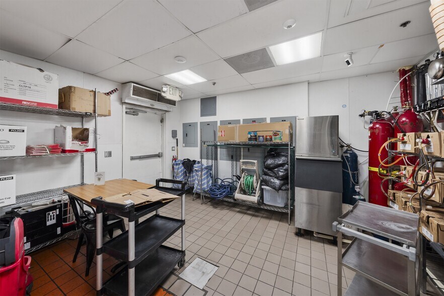 More Photos Of 8790 Central Ave, Montclair Fast Food For Sale