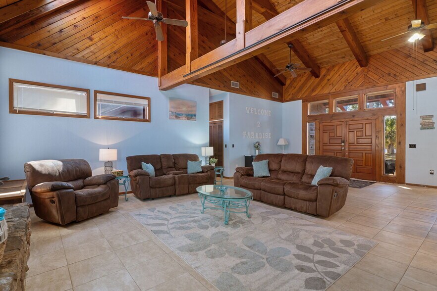 More Photos Of 8301 Congress St, Port Richey Flex For Sale