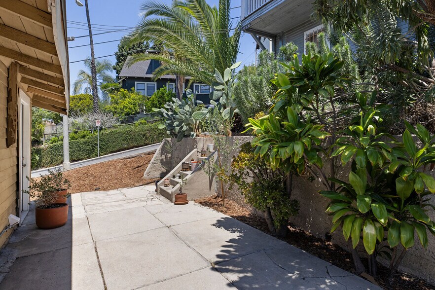 More Photos Of 3010 Minnesota St, Los Angeles Apartments For Sale