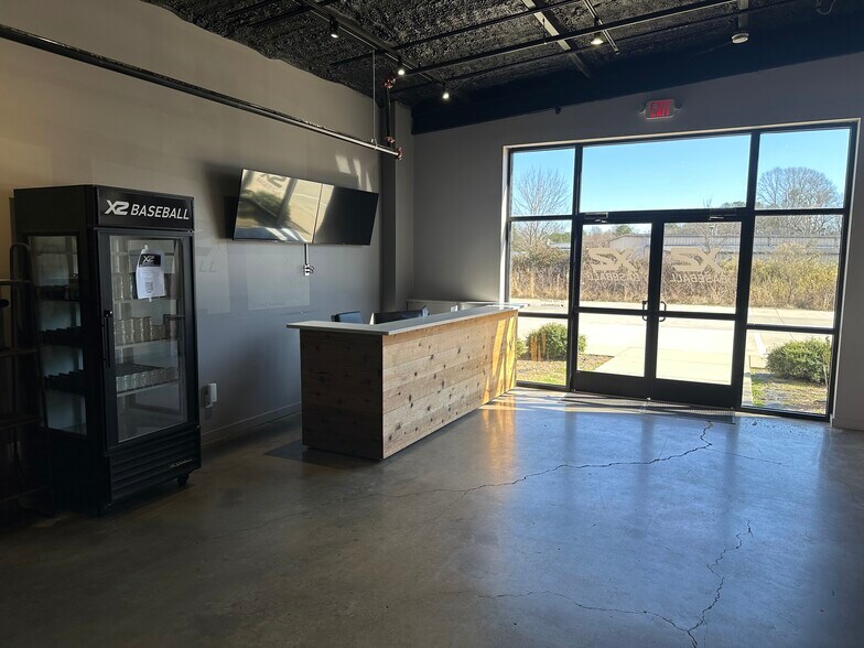 More Photos Of 4312 Republic Ct, Concord Warehouse For Lease