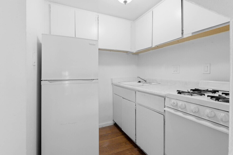 More Photos Of 4323 N 27th Ave, Phoenix Apartments For Sale