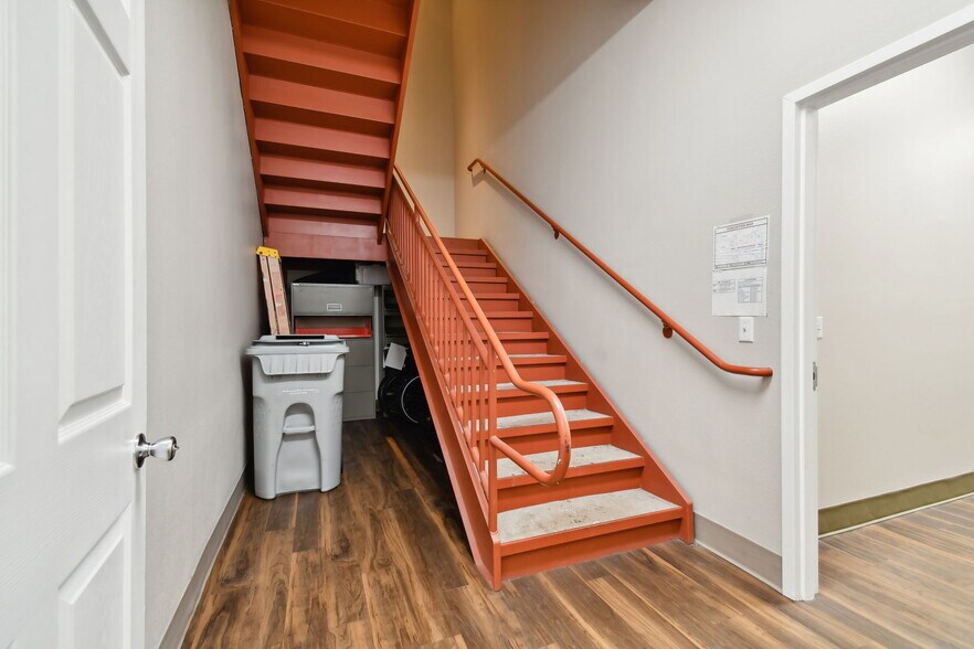 More Photos Of 772 Cortaro Dr, Sun City Center Medical For Sale