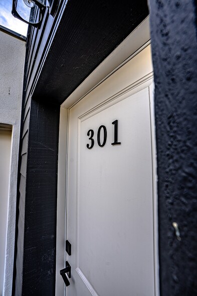 More Photos Of 2519 Columbia St, San Diego Apartments For Sale