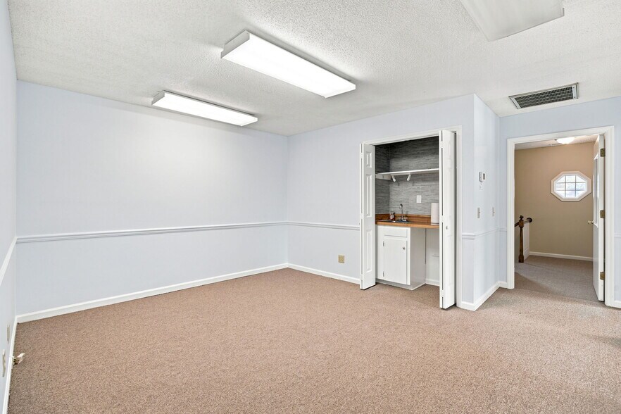 More Photos Of 3801 Wrightsville Ave, Wilmington Office Residential For Lease