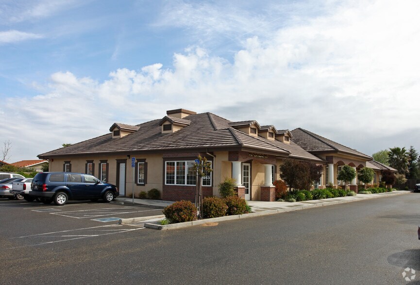 More Photos Of 953-959 E Monte Vista Ave, Turlock Office For Lease