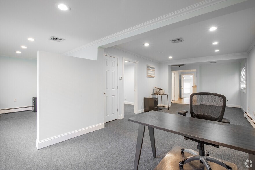 More Photos Of 141 Waverly Ave, Patchogue Office Residential For Sale