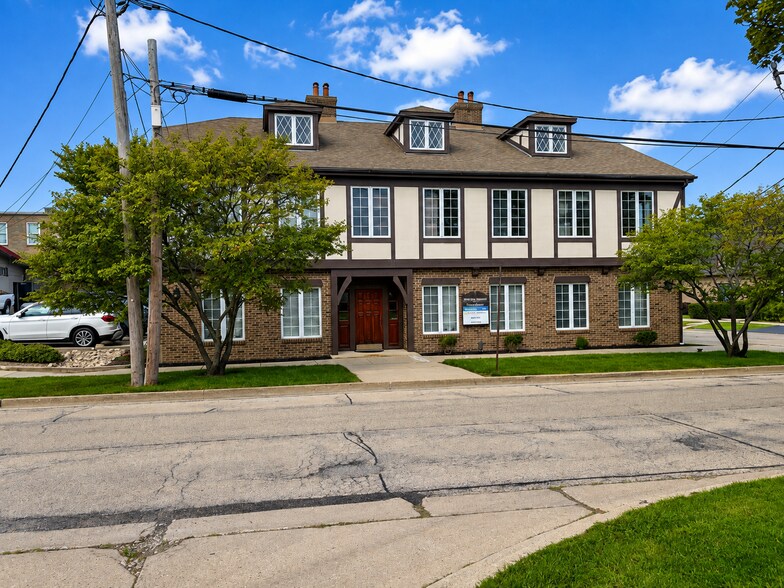 More Photos Of 50 Ela St, Barrington Medical For Lease